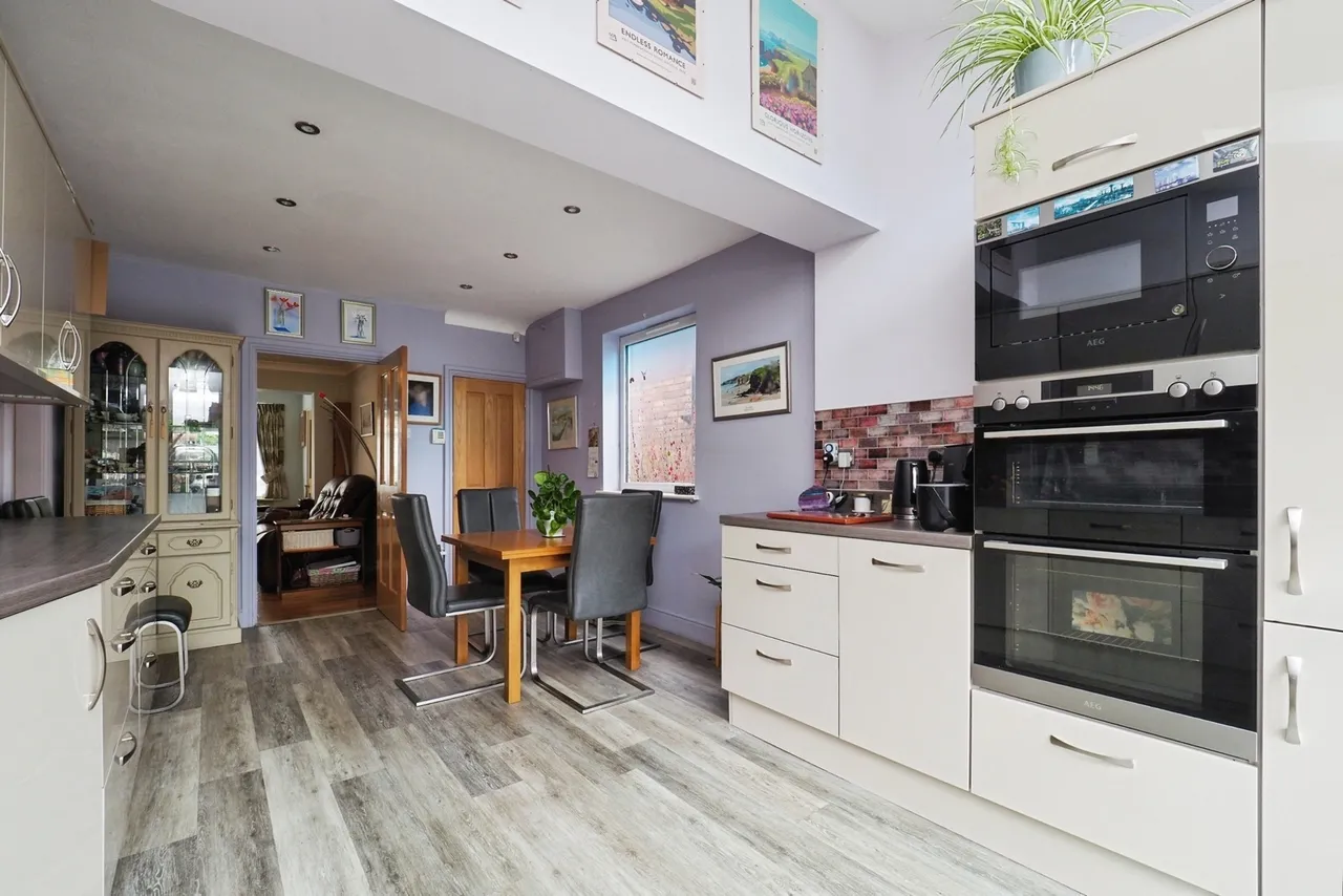 Trowell Grove, Trowell, Nottingham, Nottinghamshire, NG9, photo 6