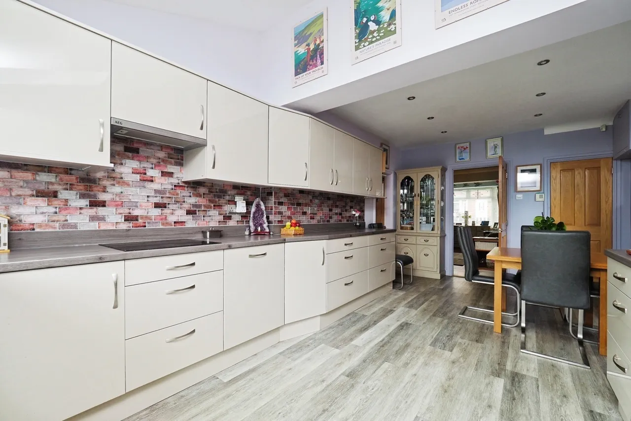 Trowell Grove, Trowell, Nottingham, Nottinghamshire, NG9, photo 5