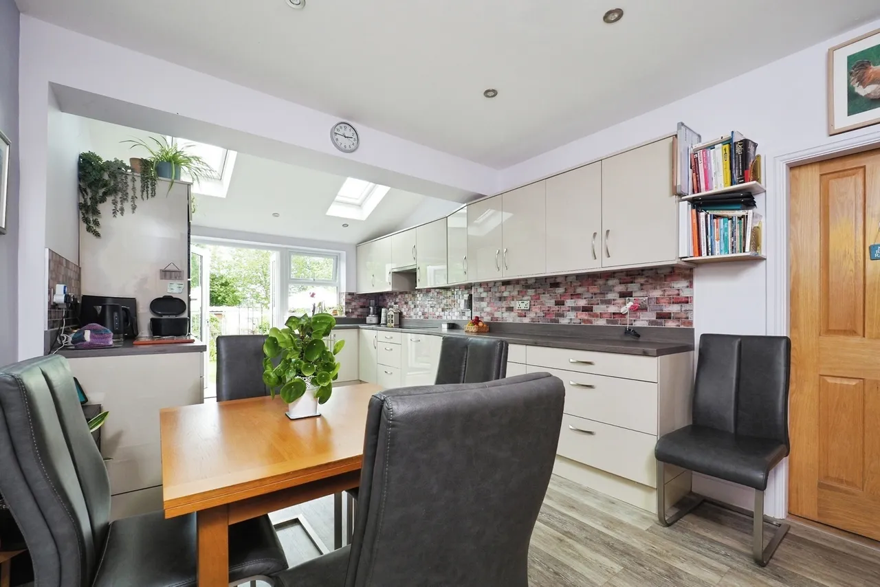 Trowell Grove, Trowell, Nottingham, Nottinghamshire, NG9, photo 2