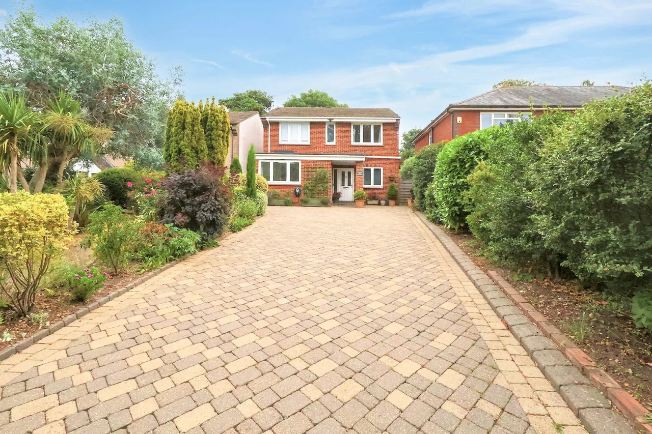 4 bed house for sale — 93b Hartland Way, Croydon, Croydon, CR0 8RJ