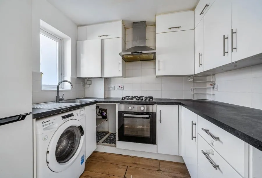 Winchcombe Road, SM5, photo 5