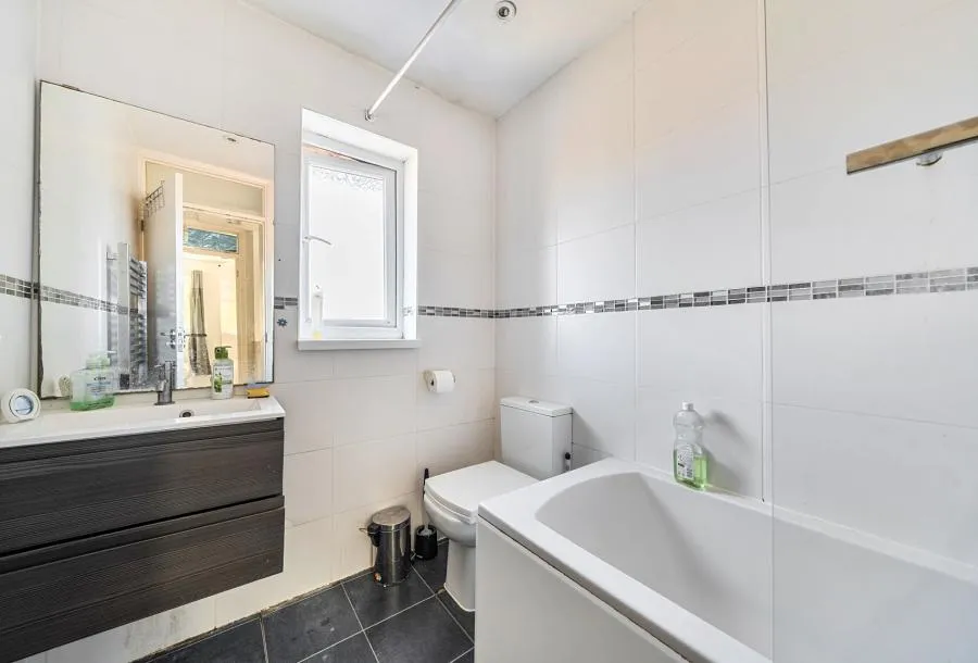 Winchcombe Road, SM5, photo 6