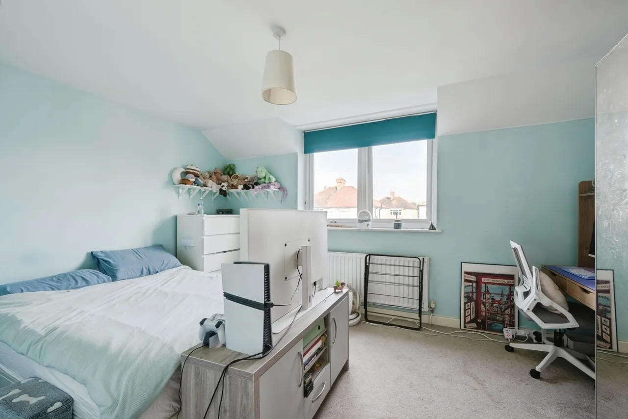 Kingston Road, Leatherhead, KT22, photo 4