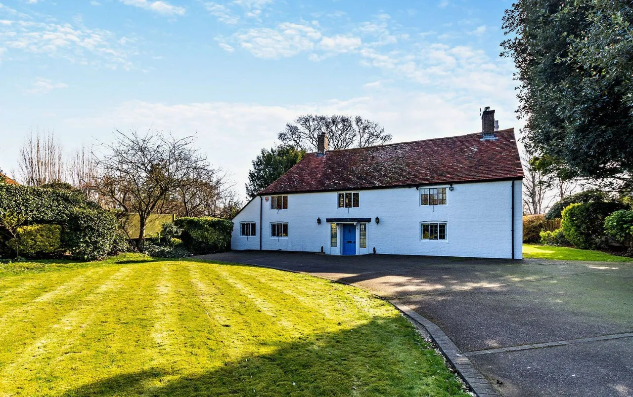 4 bed house for sale, High Street, Westham, BN24