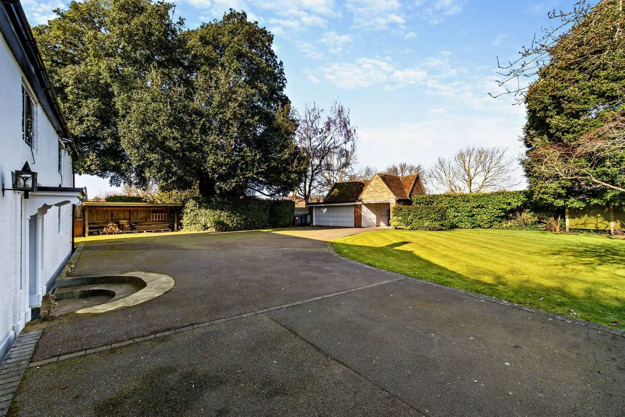High Street, Westham, BN24, photo 19
