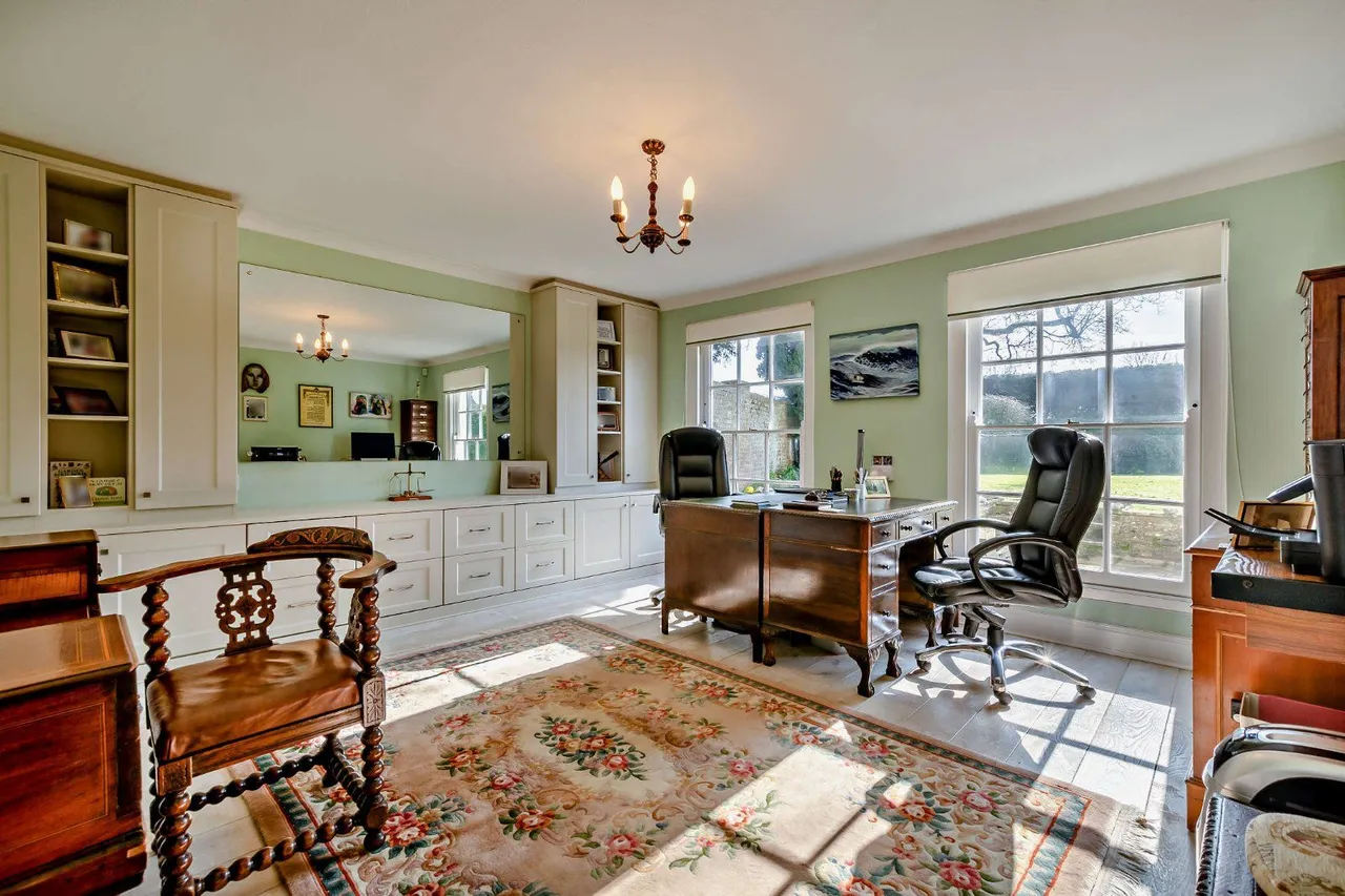 High Street, Westham, BN24, photo 10