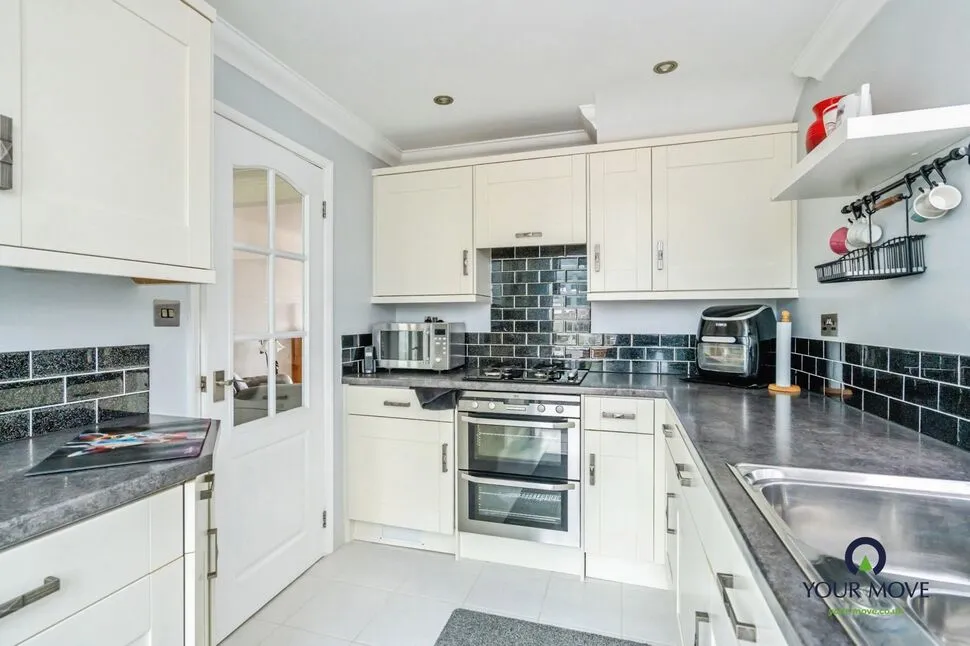 Van Gogh Place, Bognor Regis, West Sussex, PO22, photo 3