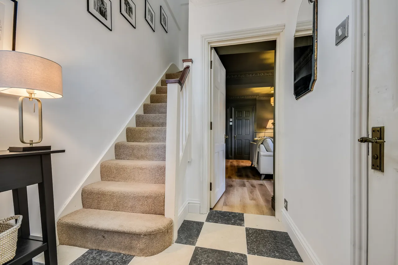 Flat 1 Baddow Court, Great Baddow, Chelmsford, Essex, CM2 7JB, photo 6