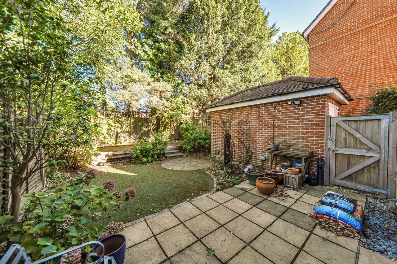 Fitzroy Place, Reigate, RH2, photo 15