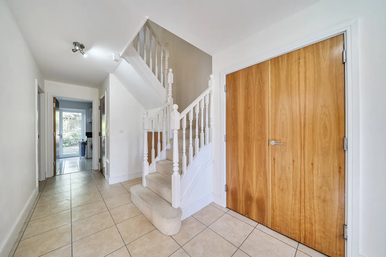 Fitzroy Place, Reigate, RH2, photo 16