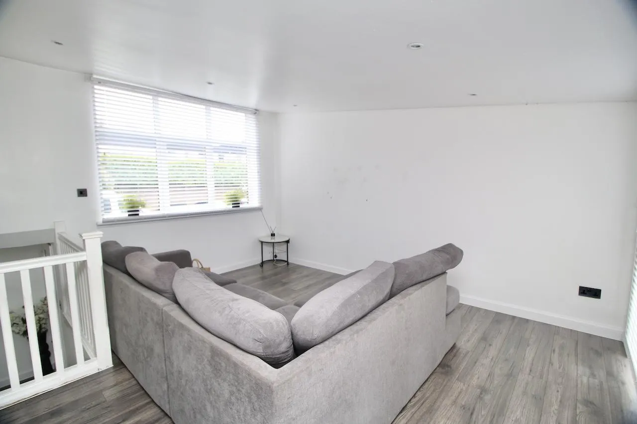 Darroch Way, Cumbernauld, G67 1QB, photo 2