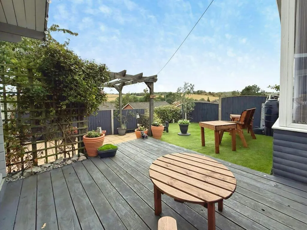 Appledore Grove, Stoke-On-Trent, ST6, photo 27