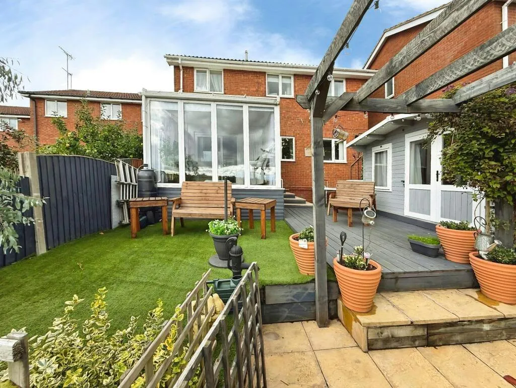 Appledore Grove, Stoke-On-Trent, ST6, photo 24