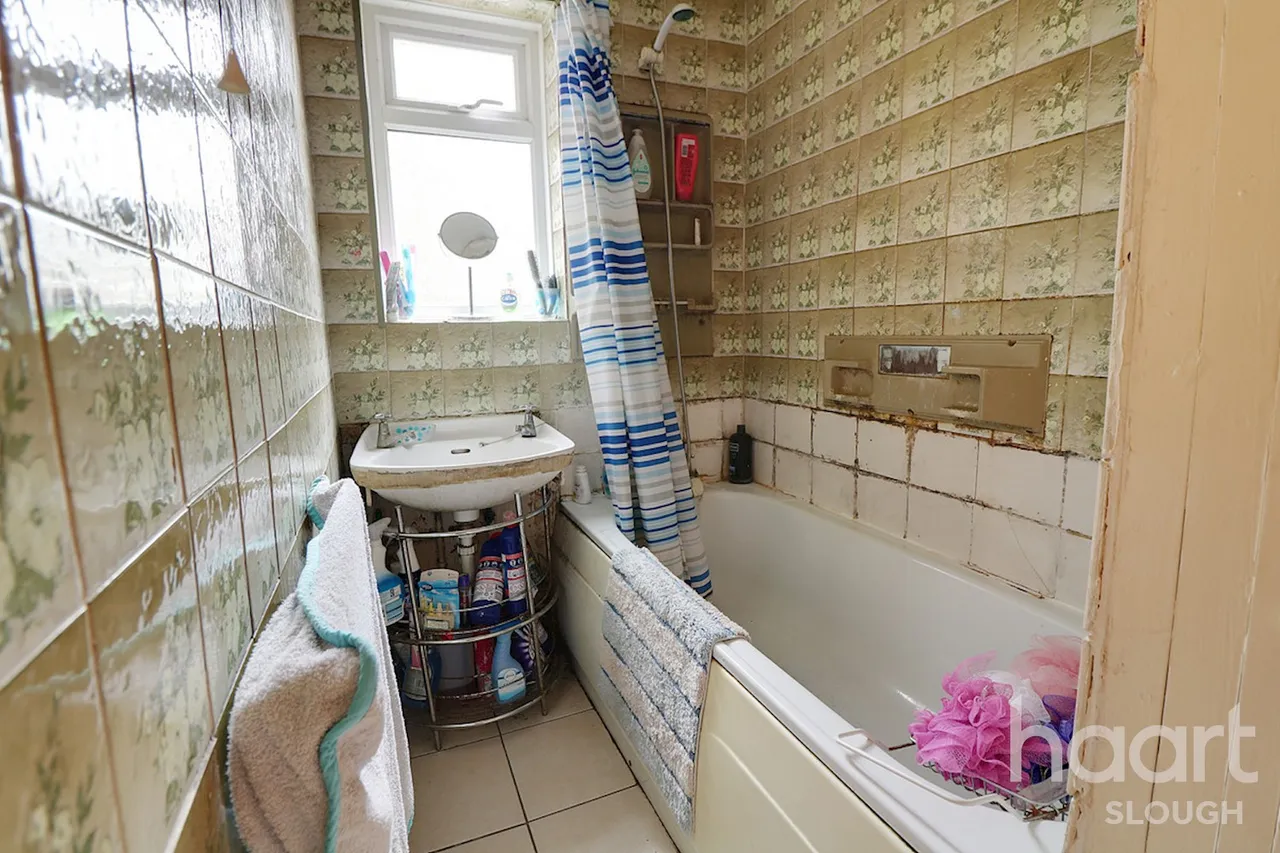 Hazlemere Road, Slough, SL2, photo 8