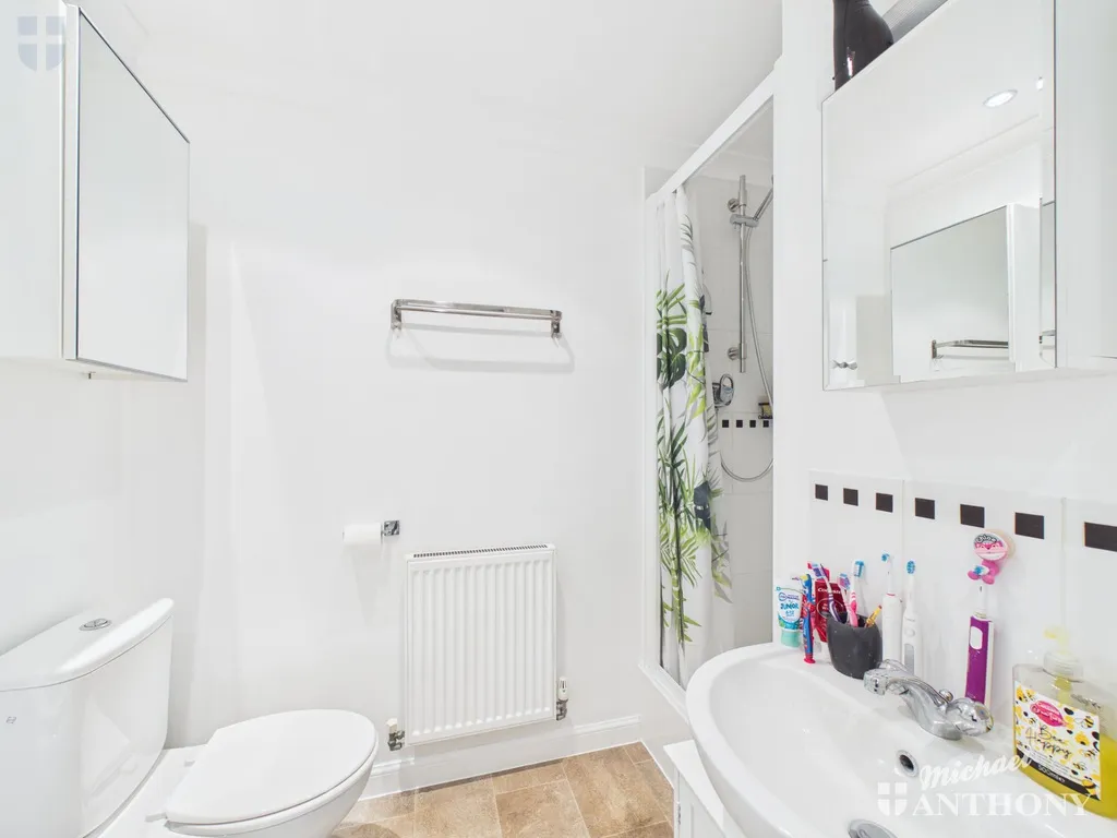 Arncott Way, Fairford Leys, Aylesbury, HP19 7AW, photo 6