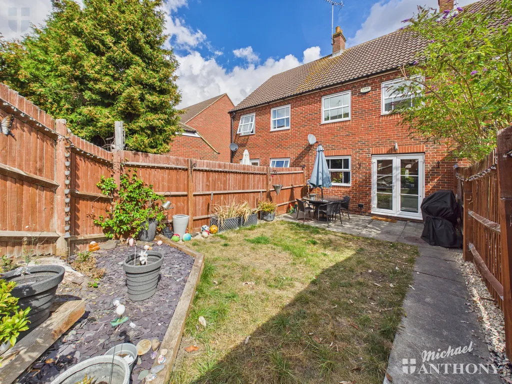 Arncott Way, Fairford Leys, Aylesbury, HP19 7AW, photo 16