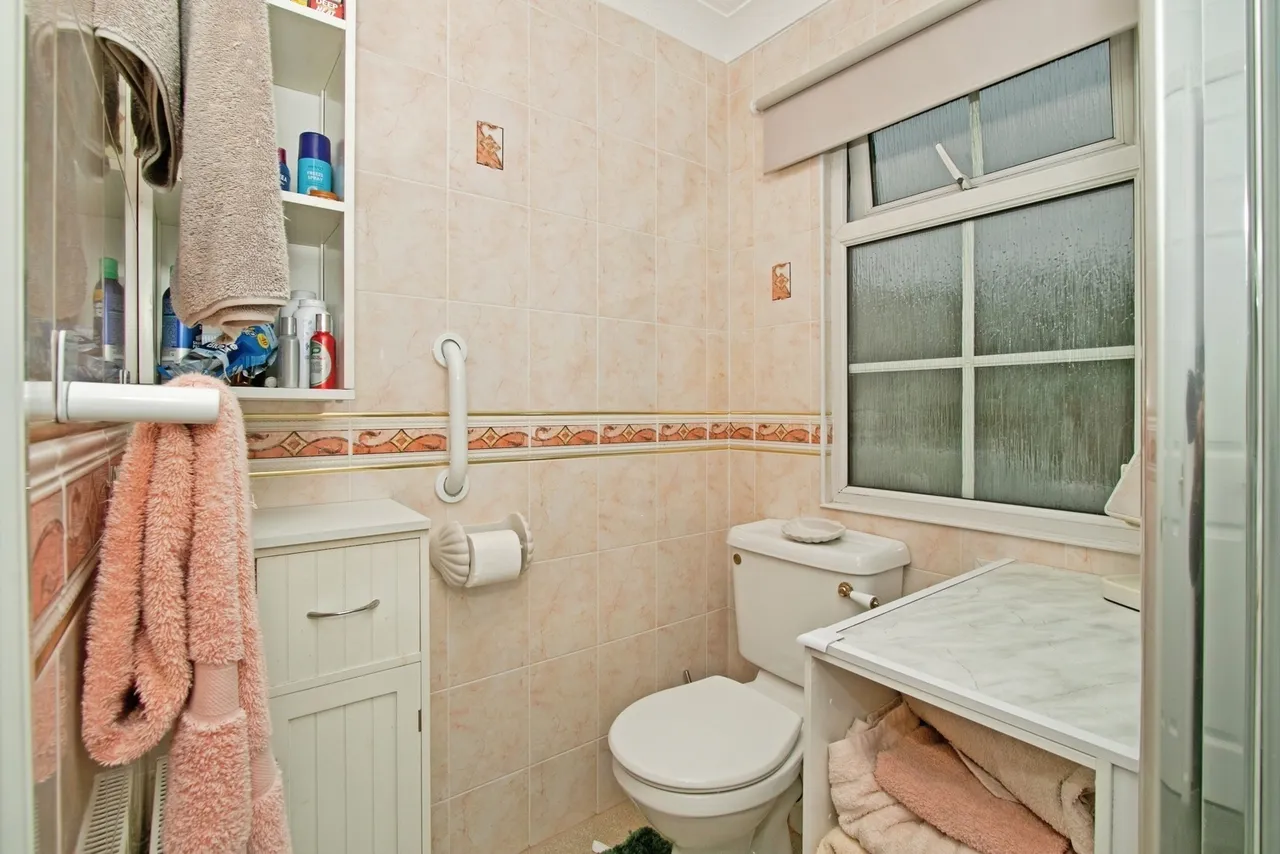 Site, Goldenbank, TR11, photo 14