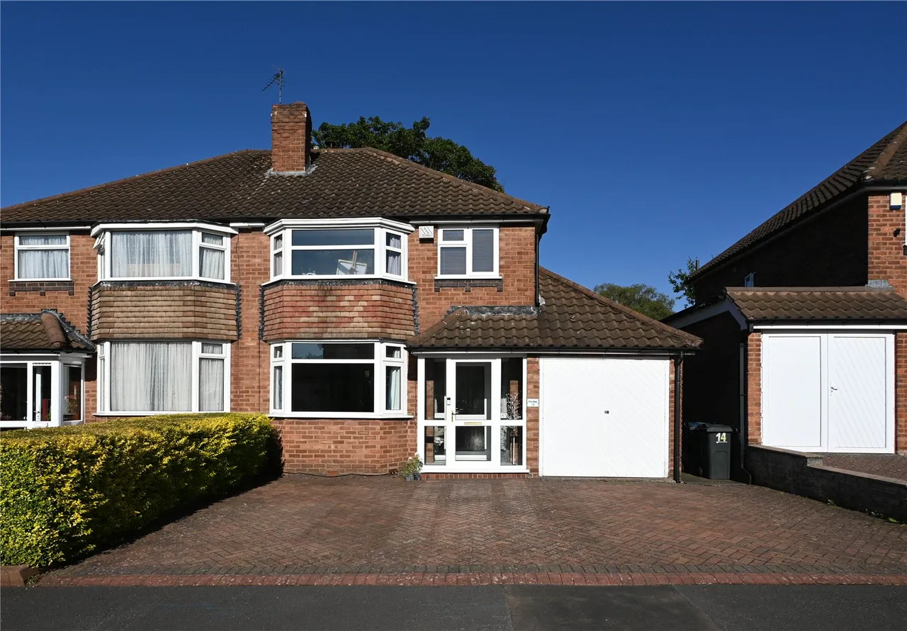 3 bed house for sale — Beech Farm Croft, Northfield, Birmingham, B31 2LG