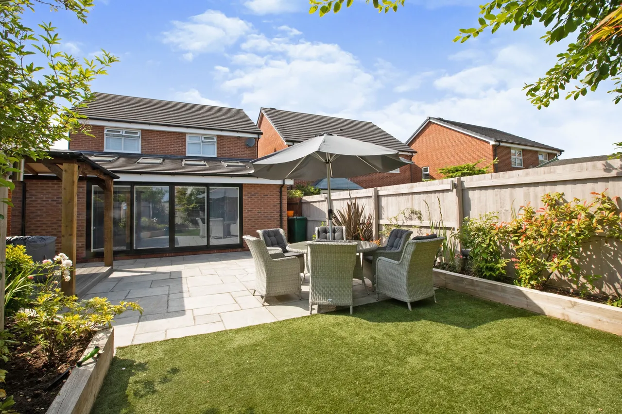 Chantry Place, Coppull, Chorley, Lancashire, PR7, photo 4