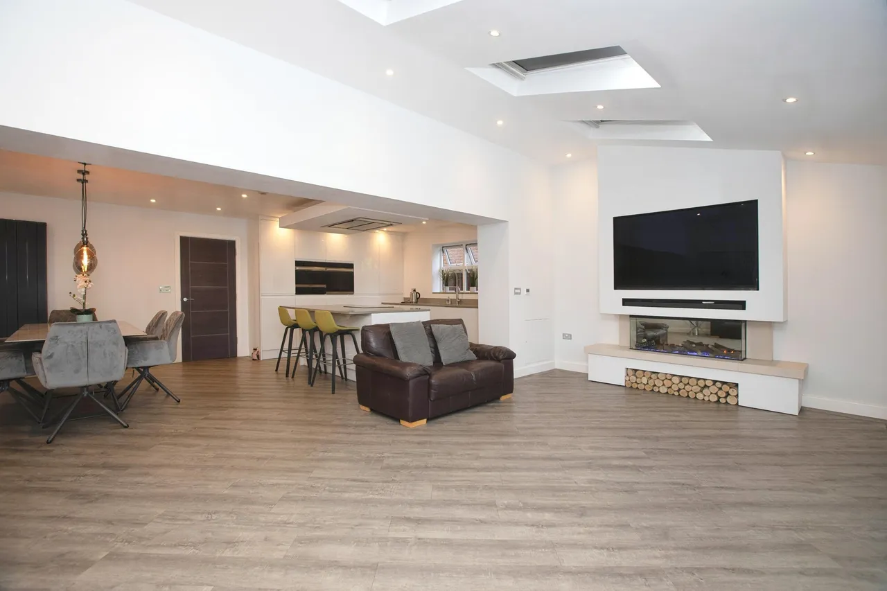 Chantry Place, Coppull, Chorley, Lancashire, PR7, photo 7