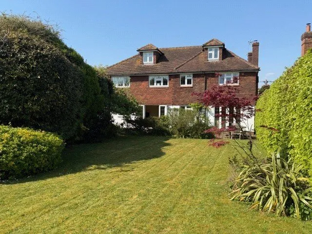 Park Avenue, Old Basing, RG24, photo 22