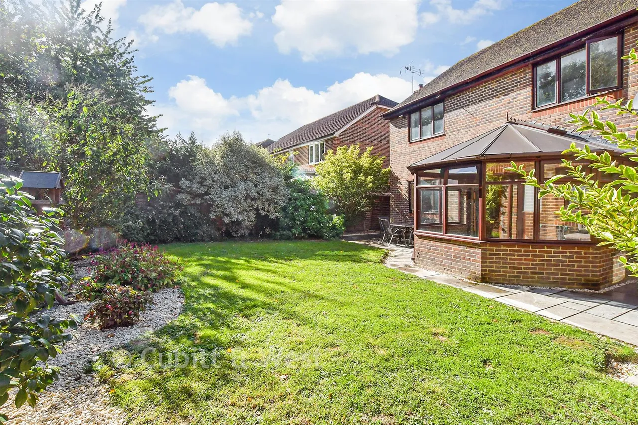 Charlock Way, Southwater, RH13, photo 16