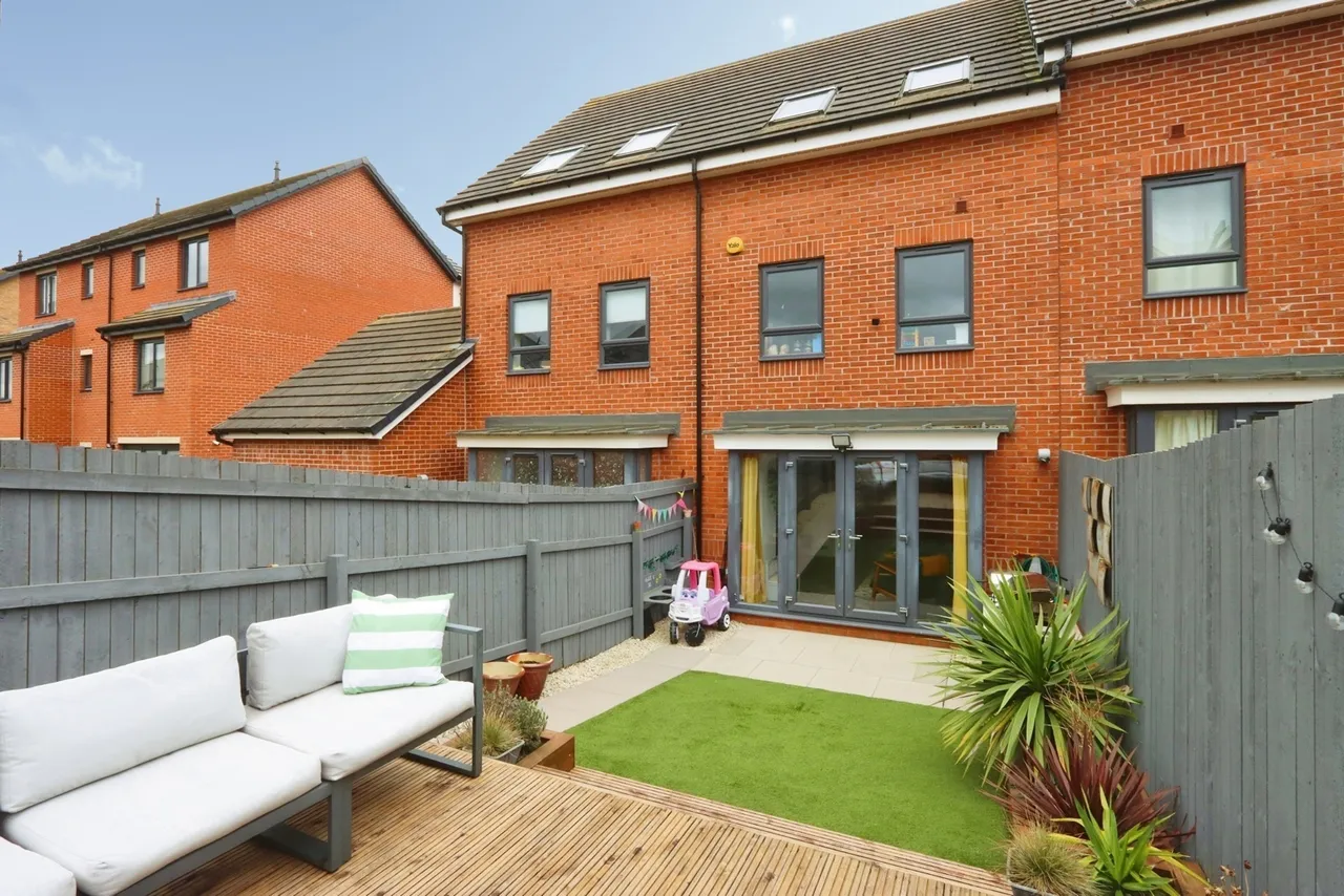 Brooks Drive, Waverley, Rotherham, South Yorkshire, S60, photo 20
