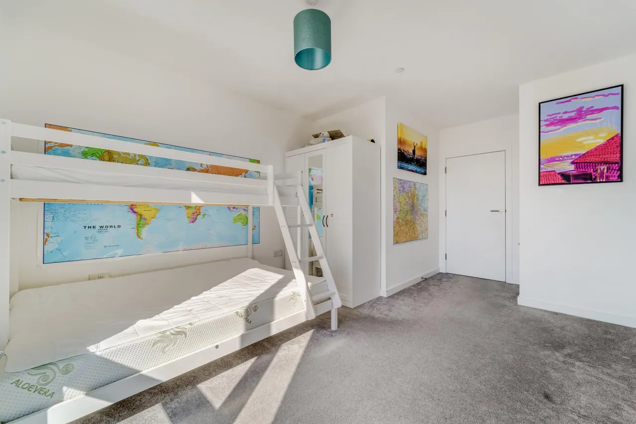 Bakery Walk, Greenford, UB6, photo 10