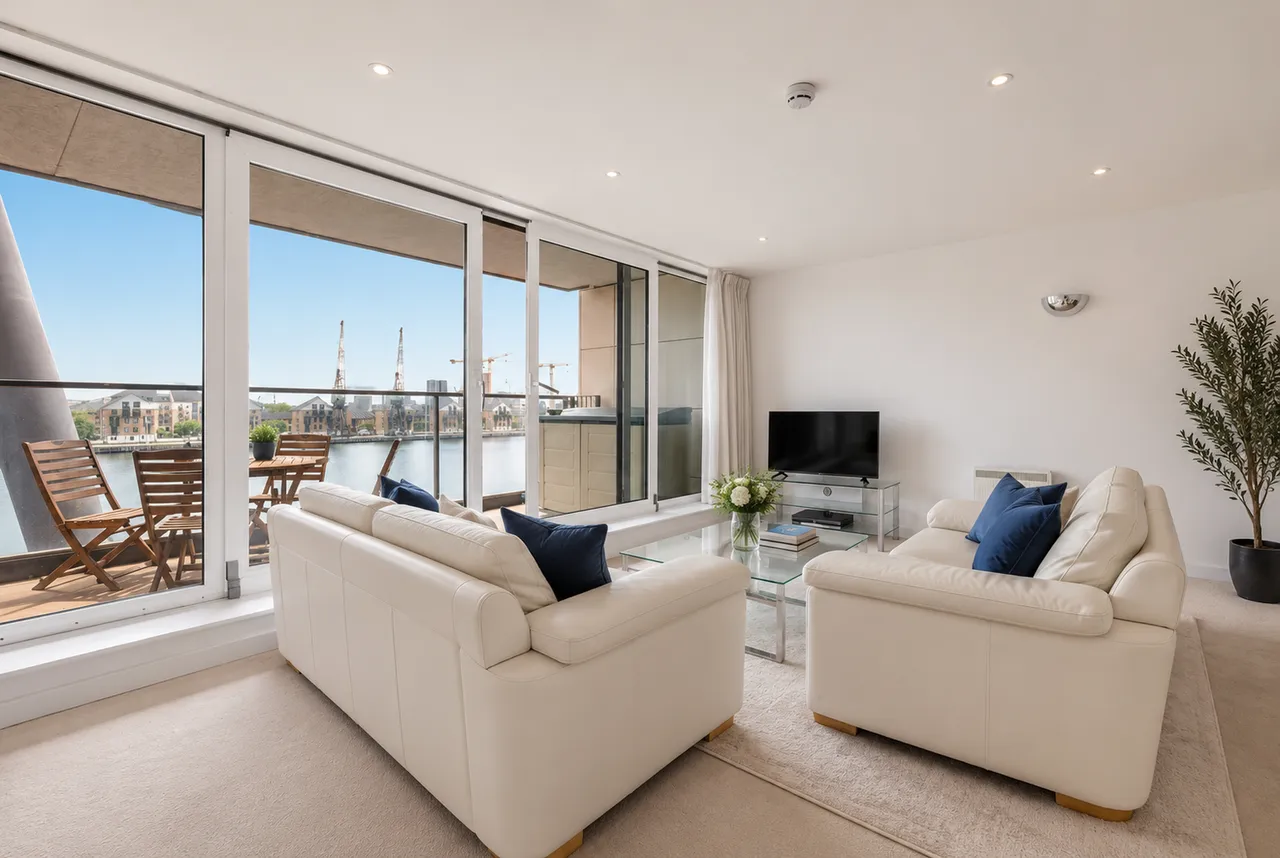 2 bed flat for sale, Capital East Apartments, London, E16