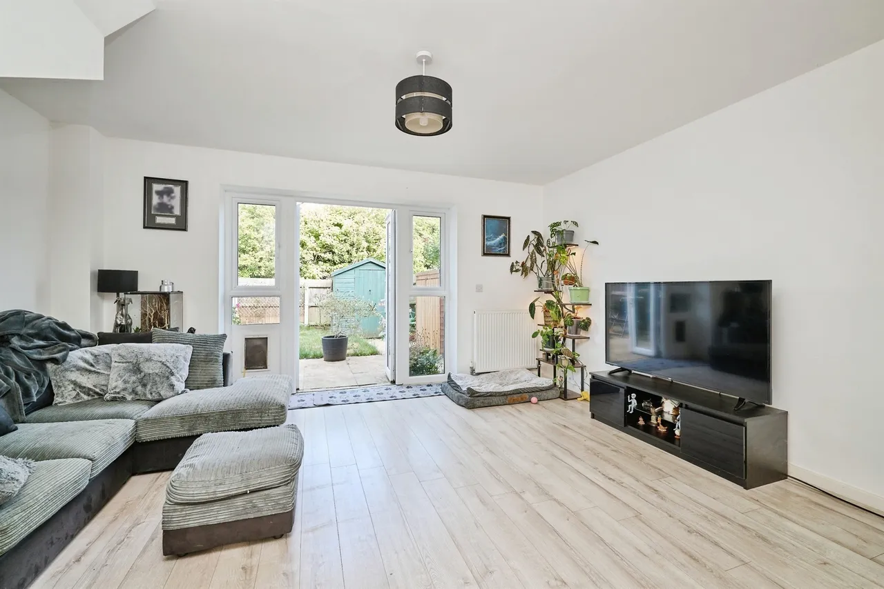 William Court Peterborough, PE8, photo 2
