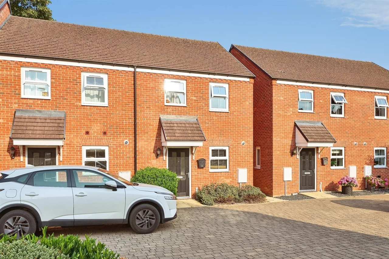 William Court Peterborough, PE8, photo 14
