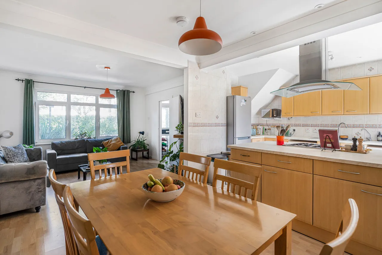 Crimsworth Road, London, SW8, photo 24