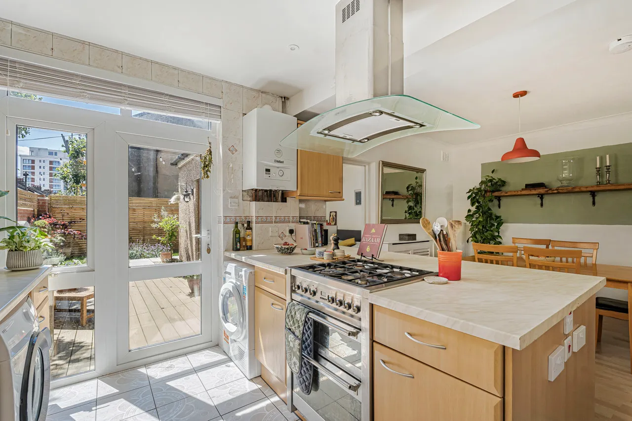 Crimsworth Road, London, SW8, photo 26