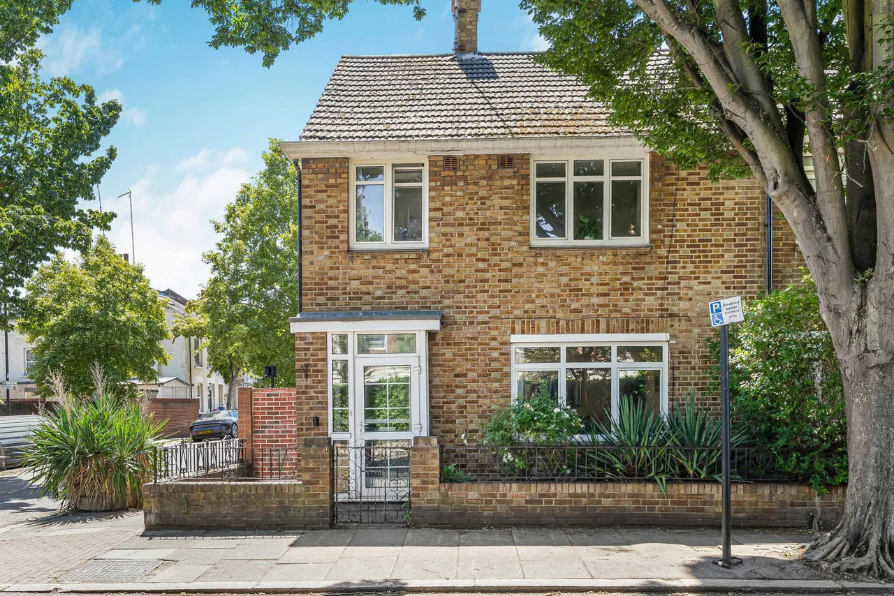 Crimsworth Road, London, SW8, photo 13