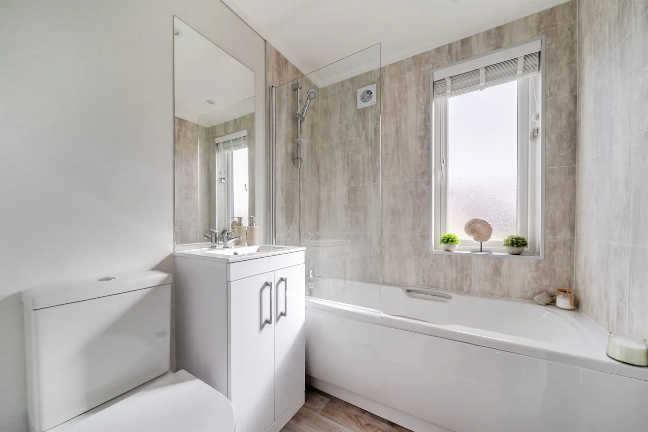 Blandford Road North, Beacon Hill, BH16, photo 17