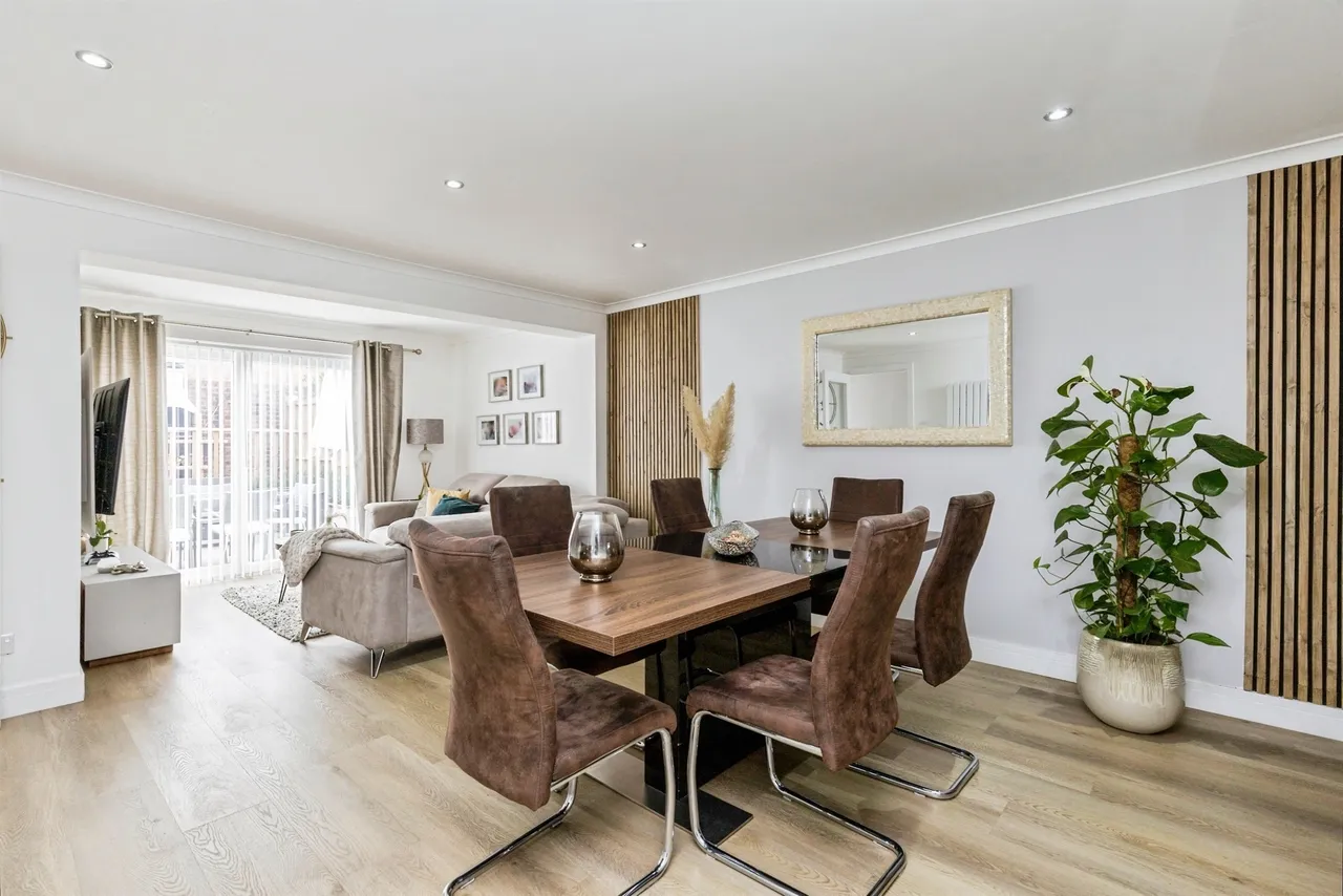 Curteys Walk, Crawley, RH11, photo 5
