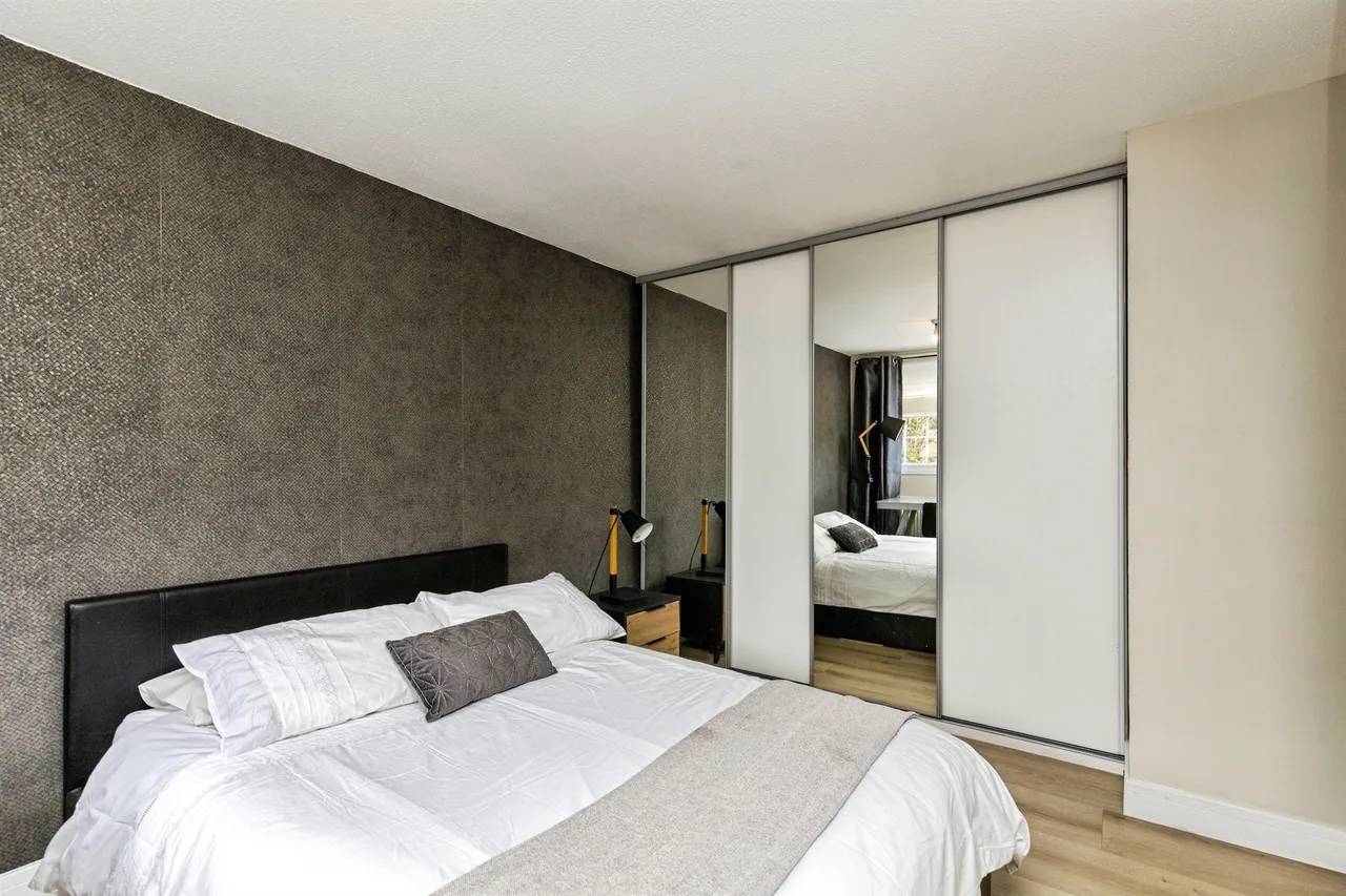 Curteys Walk, Crawley, RH11, photo 11