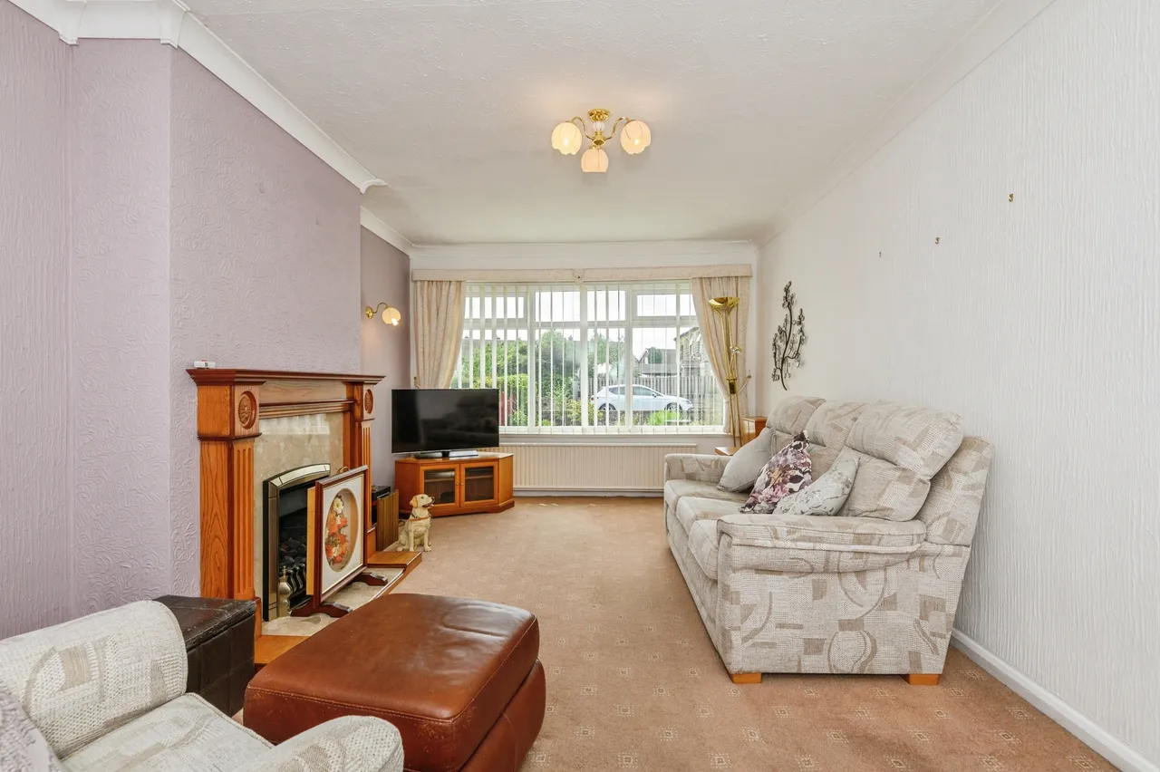 Church Road, Liversedge, WF15, photo 2