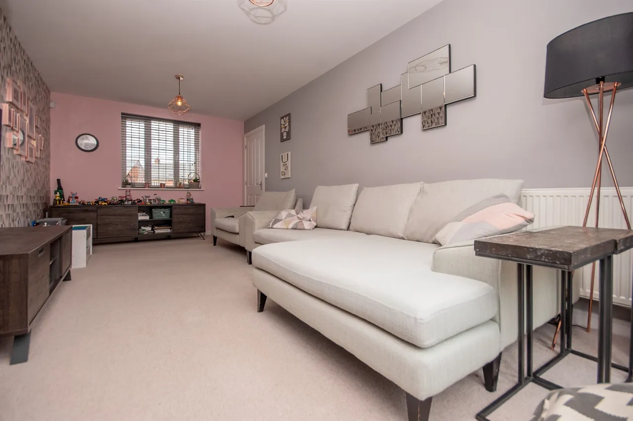 Cannock Crescent, Kettering, NN14, photo 2
