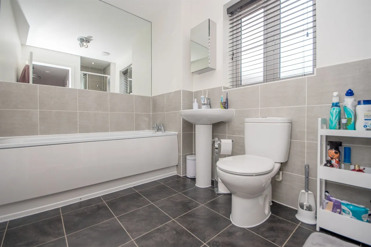 Cannock Crescent, Kettering, NN14, photo 12