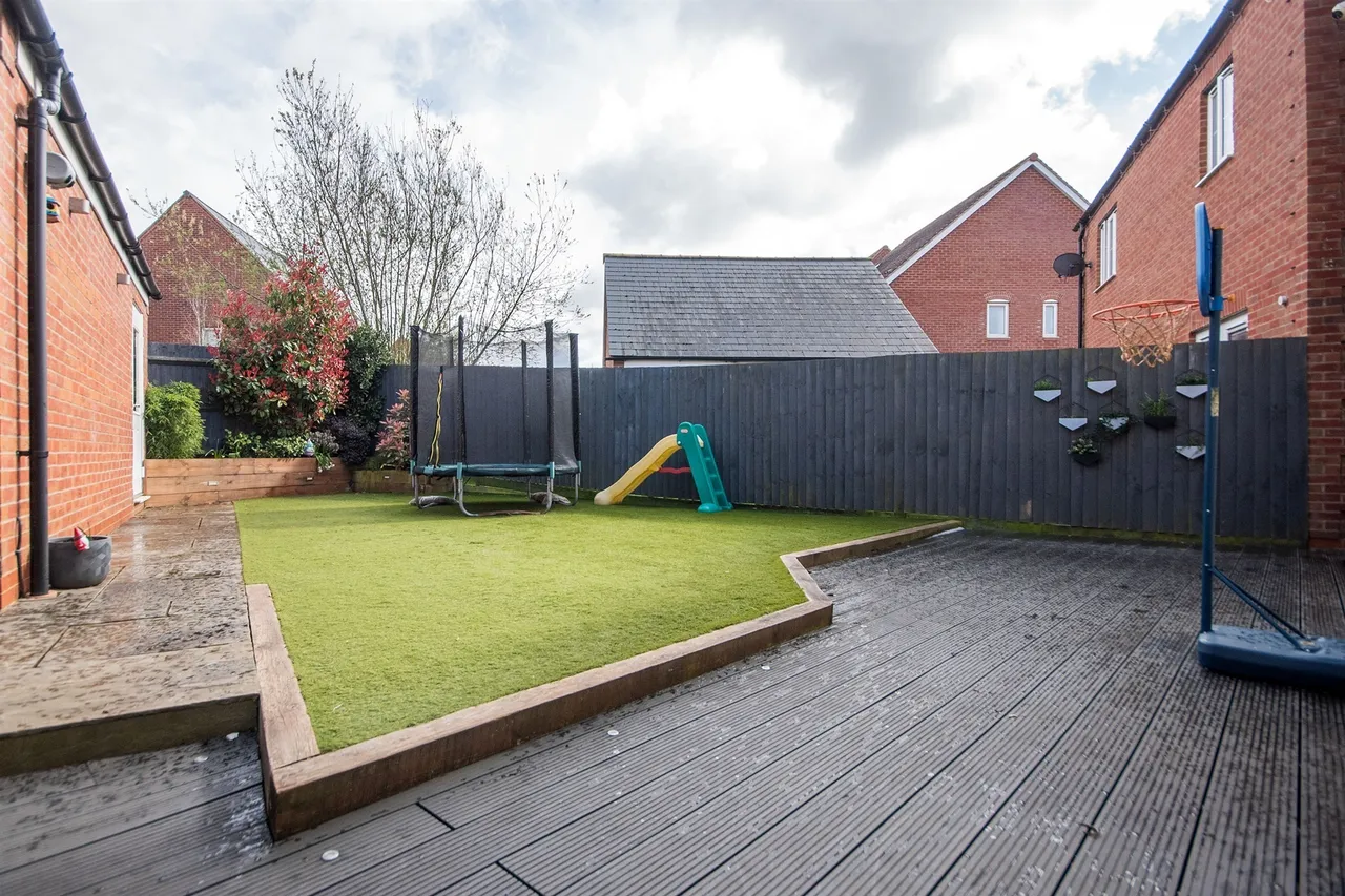 Cannock Crescent, Kettering, NN14, photo 13