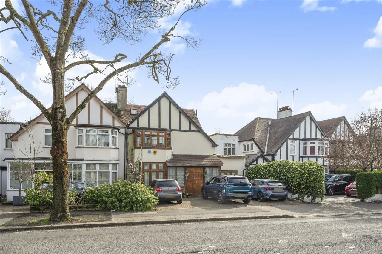 4 bed house for sale, Dunstan Road, Golders Green, NW11