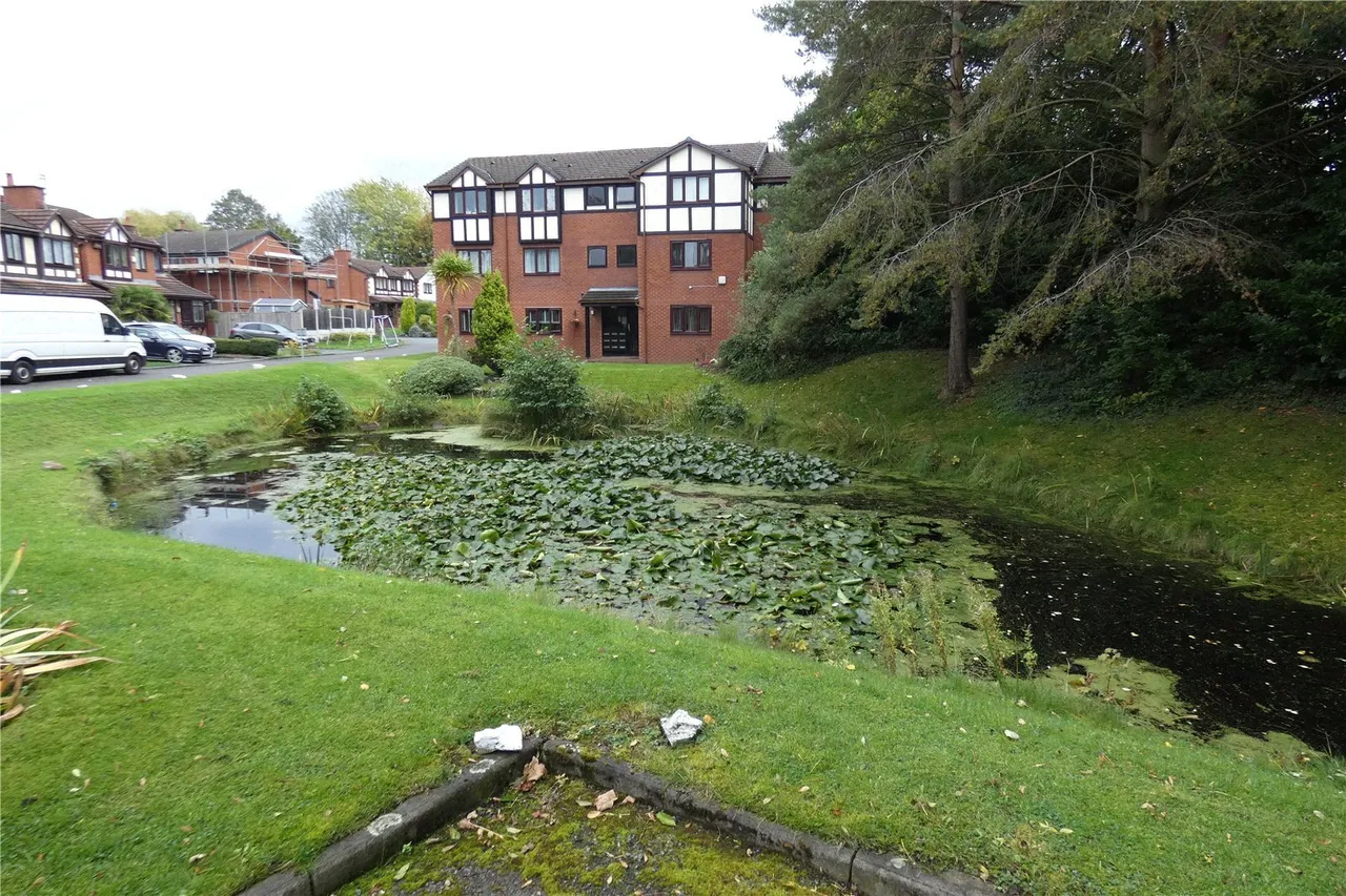 Daccamill Drive, Swinton, Manchester, Greater Manchester, M27, photo 2