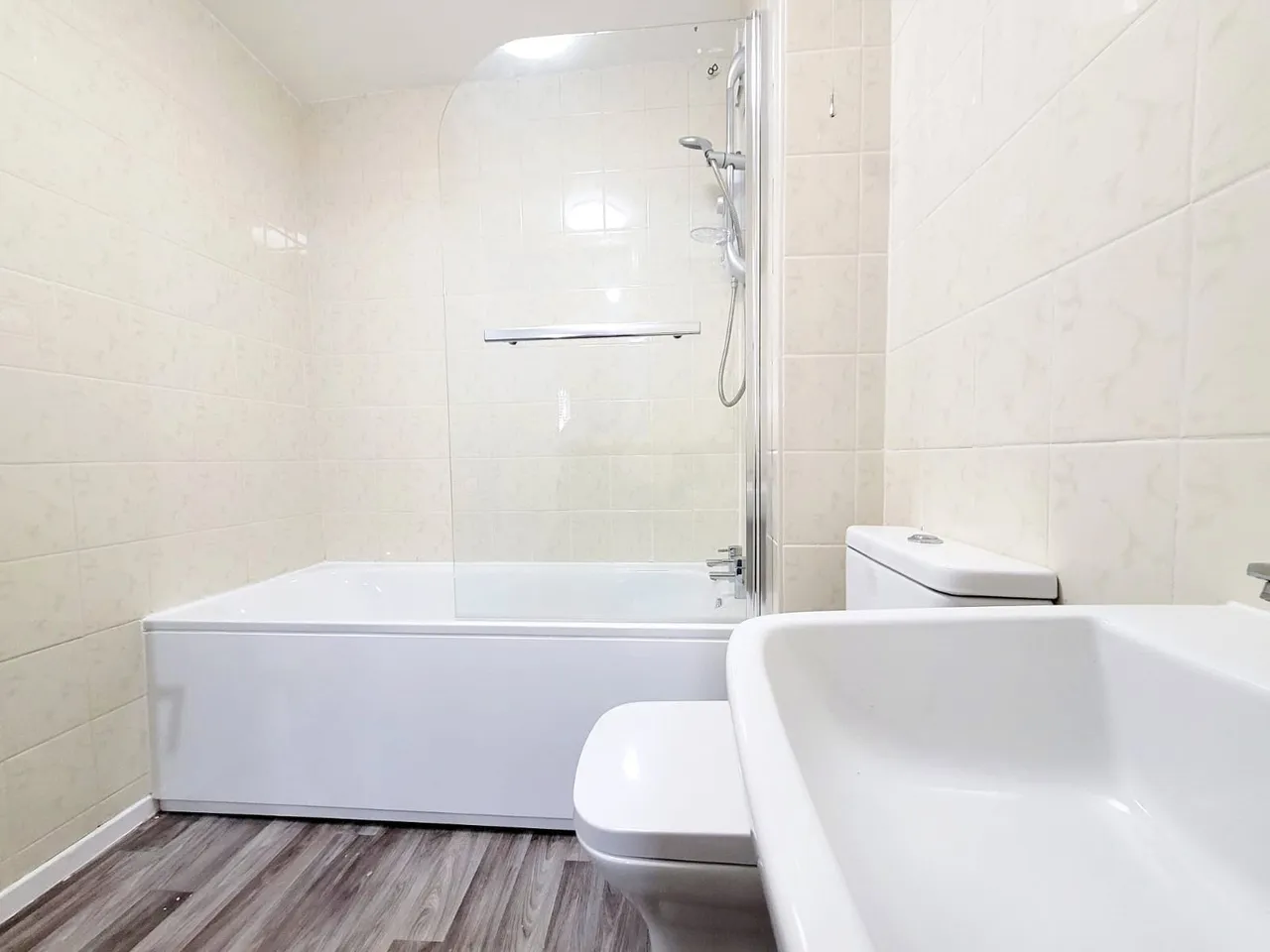 Daccamill Drive, Swinton, Manchester, Greater Manchester, M27, photo 4