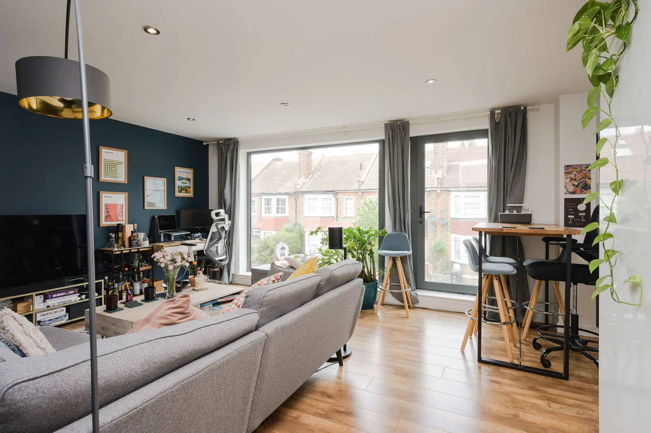 Topham Yard, Wimbledon, SW19, photo 2