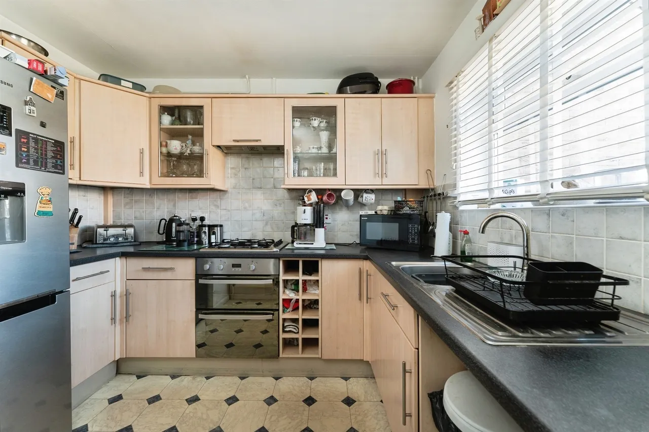 Hollidays Road, Huntingdon, PE28, photo 3