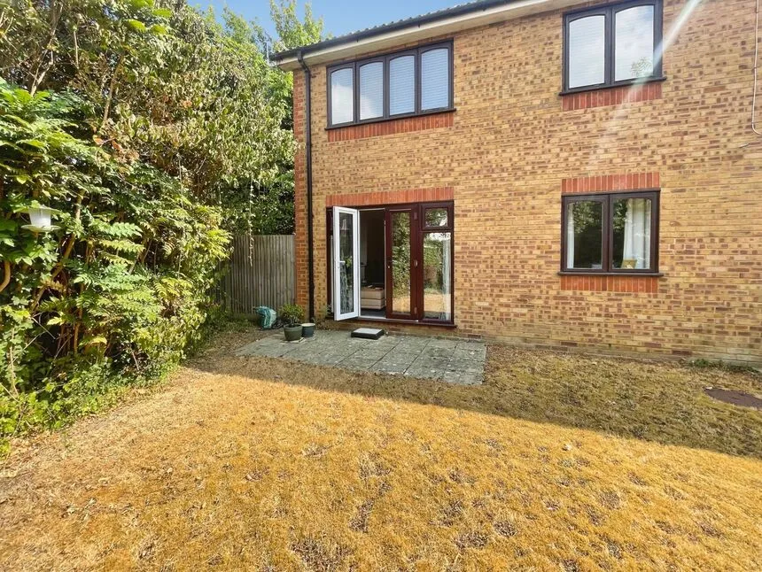 Hazel Court, Chalfont Road, Hertfordshire, WD3, photo 8