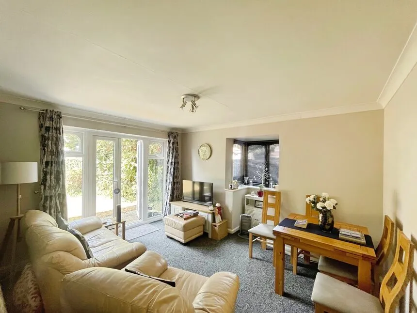 Hazel Court, Chalfont Road, Hertfordshire, WD3, photo 3