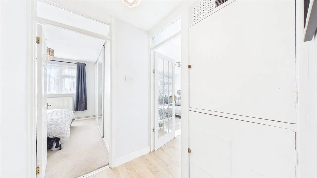 Mowbray Road, SE19, photo 18