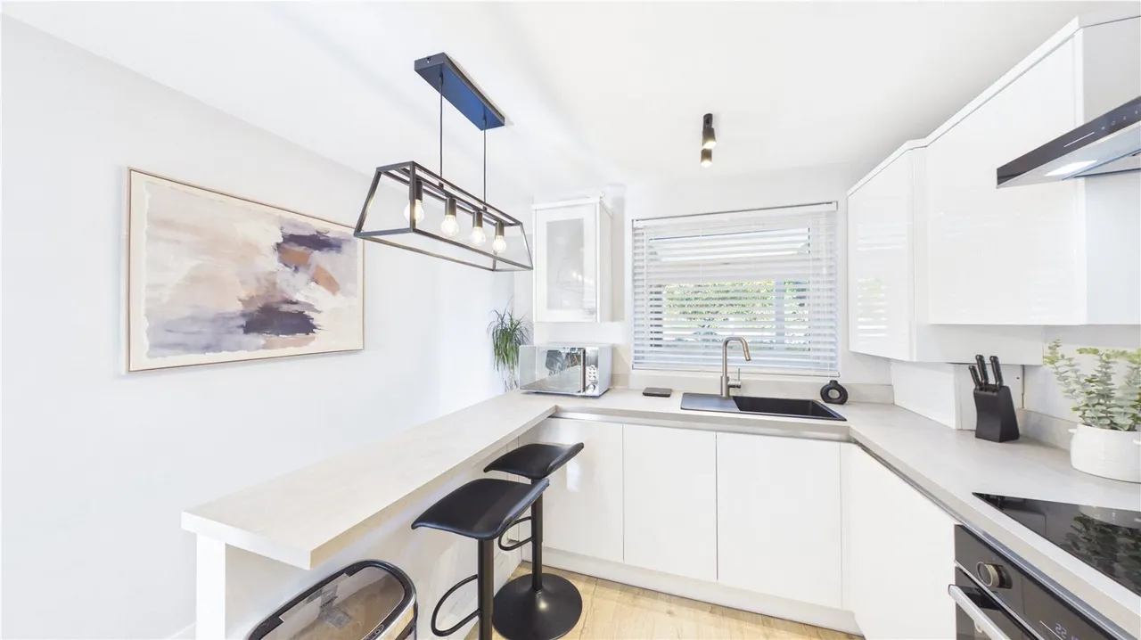 Mowbray Road, SE19, photo 15